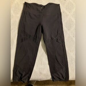 Athleta cropped leggings with panels